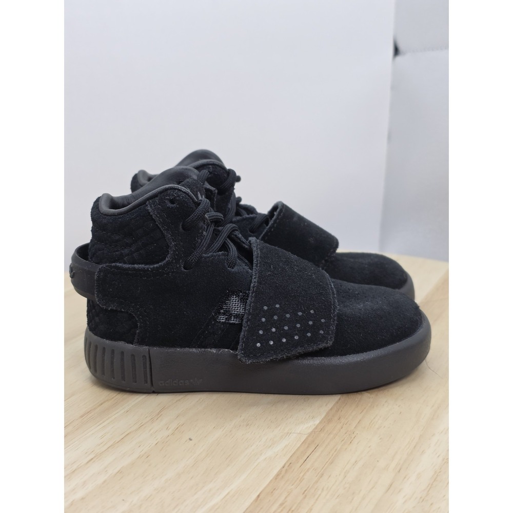 Little Kids 6K - Adidas Tubular Invader Strap Athletic Shoes Triple Black RARE - Picture 3 of 10